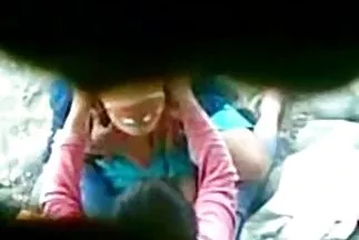 माँ आपको दिखाती है कि फुल एचडी में सेक्सी फिल्म आपको एक काले आदमी को चूमते समय क्या जानना चाहिए ।